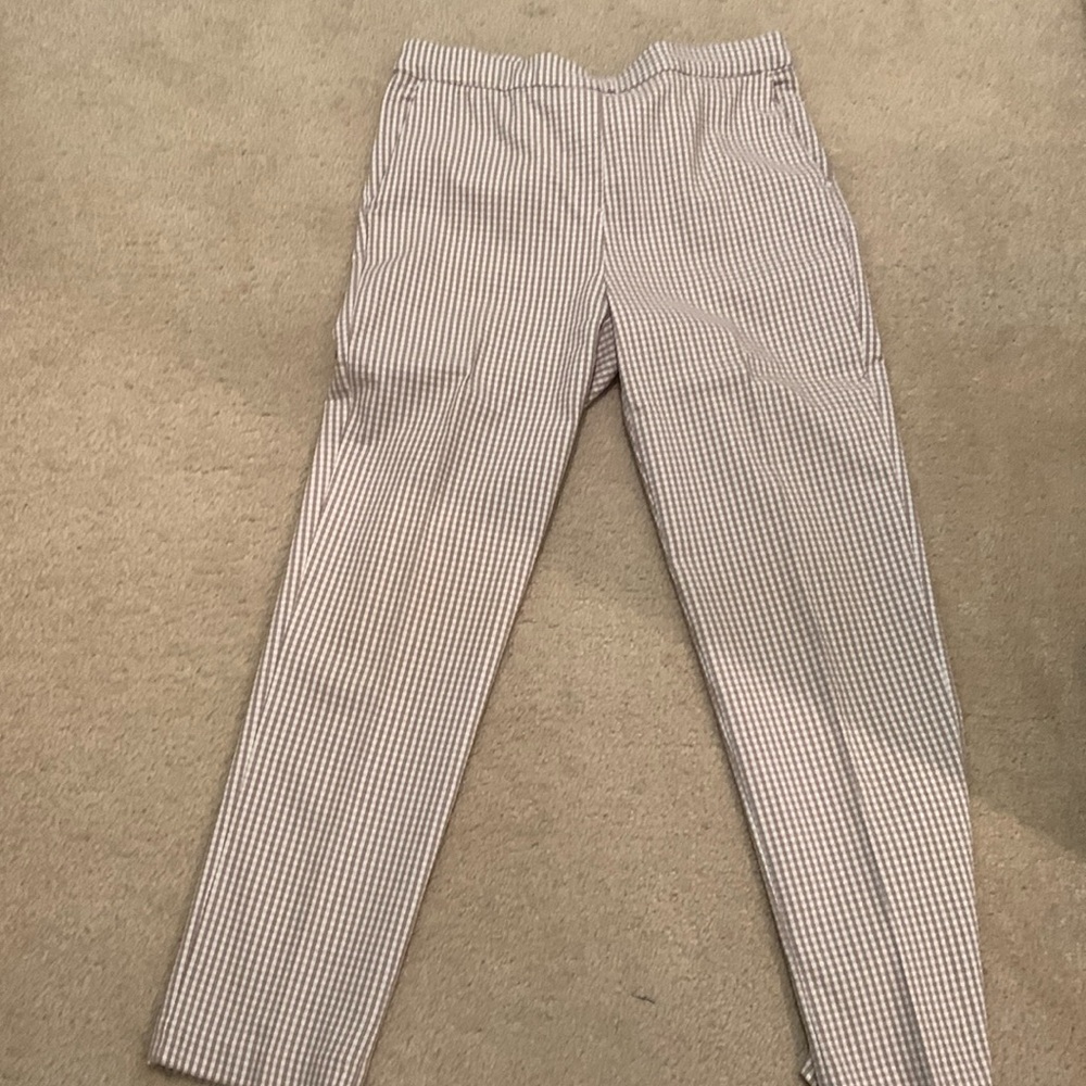 Nicole Miller New York lightweight pants women’s size 10; great for summer.